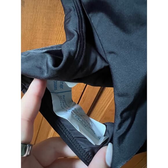 NWT Andie Women's The Bonita One Piece Smooth Eco-Nylon Swimsuit Black Size S - Picture 5 of 15